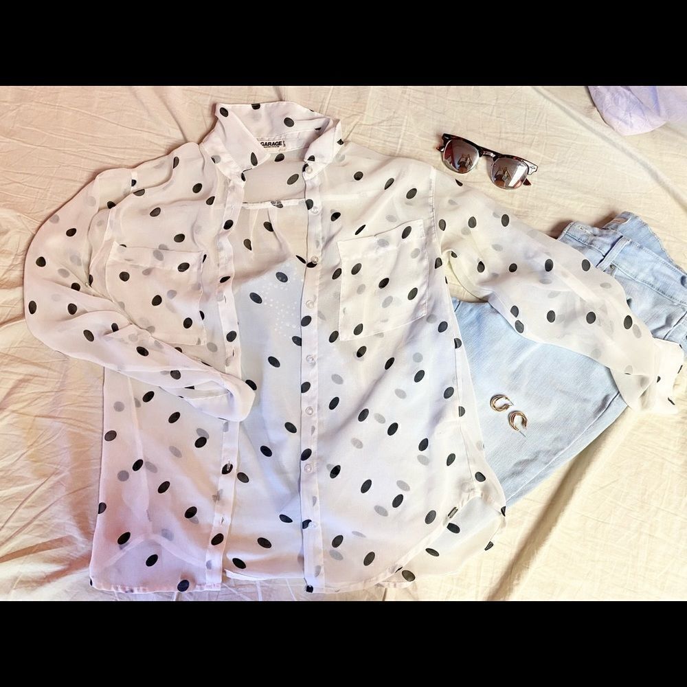 Adorable Garage Button Up - Picture 3 of 4